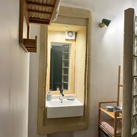 La Source Apartment *